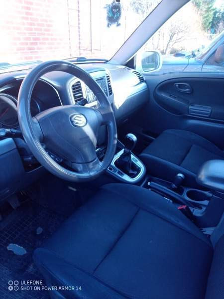 Suzuki Grand Vitara Siikalatva - valokuva 3
