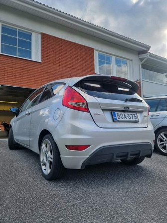 Ford Fiesta Van Siilinjärvi - valokuva 4