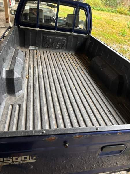 Mazda B2500 Orivesi - изображение 6