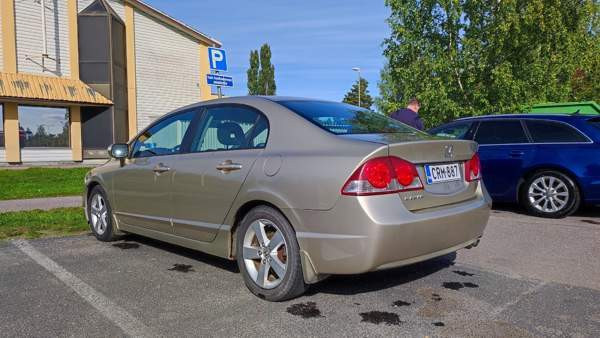 Honda Civic Järvenpää - valokuva 4