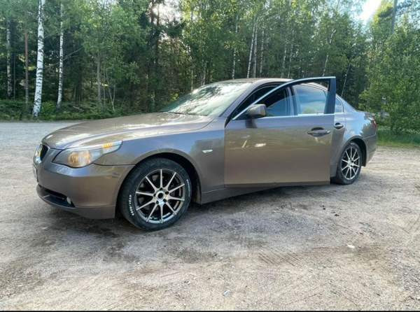 BMW 530 Sarov - valokuva 4