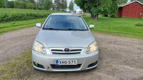 Toyota Corolla Multia - valokuva 3