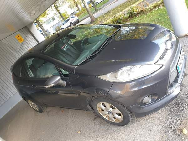 Ford Fiesta Van Joensuu - valokuva 2