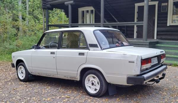 Lada 2105 Tampere - valokuva 3