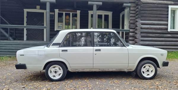 Lada 2105 Tampere - valokuva 5