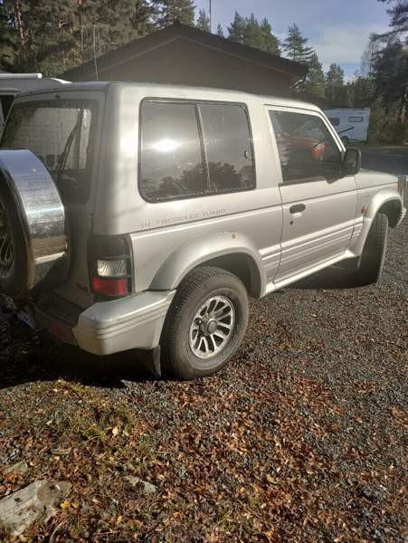 Mitsubishi Pajero Macau - valokuva 4