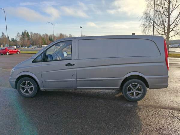 Mercedes-Benz 115 Tampere - valokuva 3