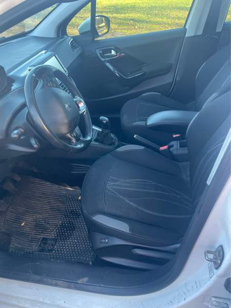 Peugeot 208 Siikalatva - photo 6