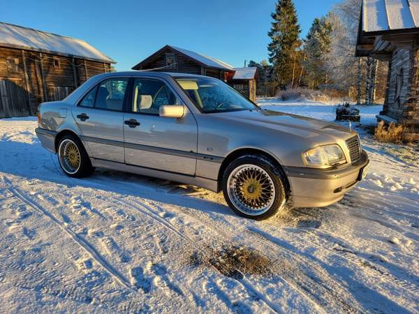 Mercedes-Benz C Piippola - изображение 2