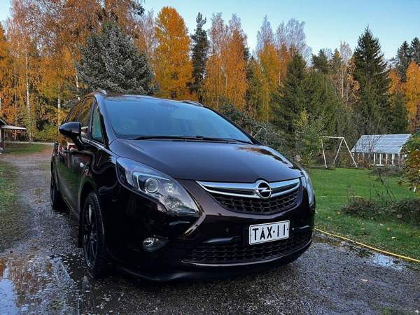 Opel Zafira Tourer Pälkäne - valokuva 3