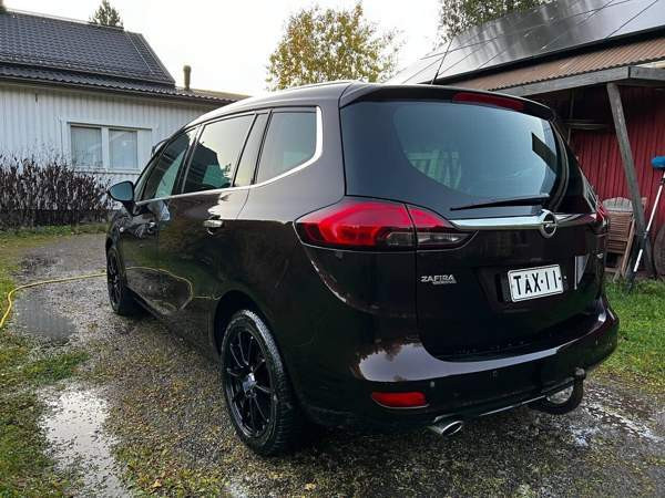 Opel Zafira Tourer Pälkäne - valokuva 1