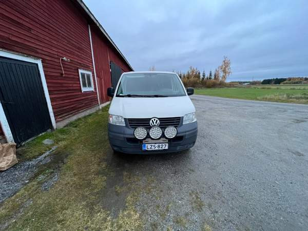 Volkswagen Transporter Luoto - valokuva 1