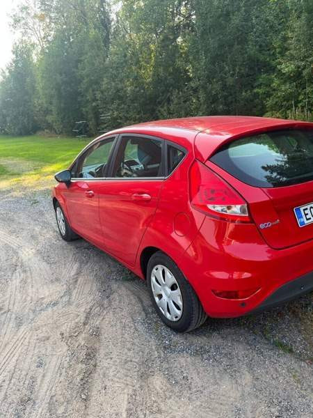 Ford Fiesta Sarov - valokuva 4