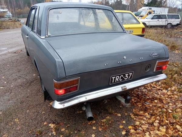 Ford Cortina Saarijärvi - valokuva 3