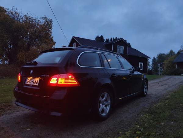 BMW 523 Multia - изображение 2