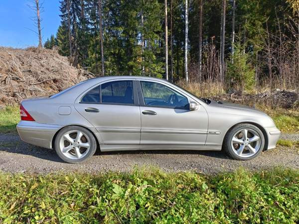 Mercedes-Benz C Enonkoski - valokuva 6