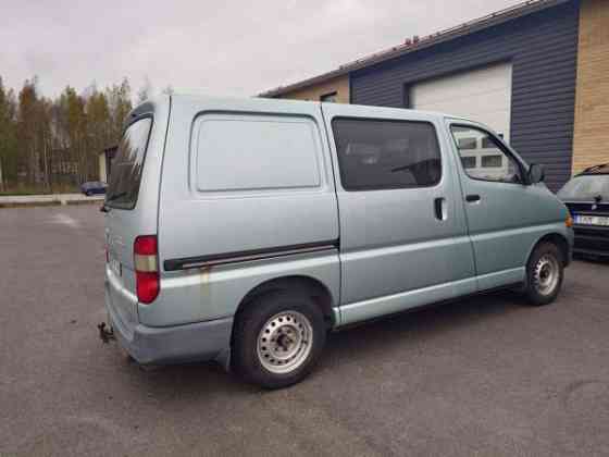 Toyota Hiace Каарина