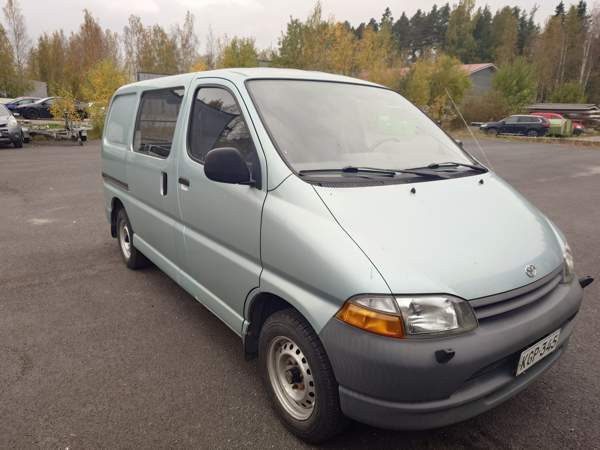 Toyota Hiace Kaarina - valokuva 4