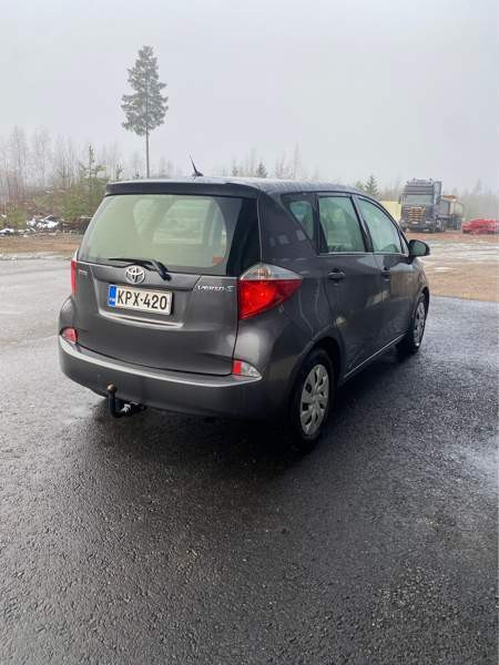 Toyota Verso-S Parkano - изображение 4