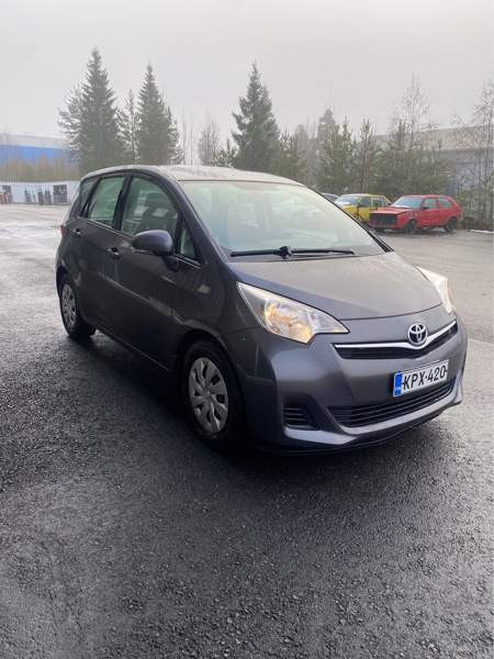 Toyota Verso-S Parkano - изображение 3