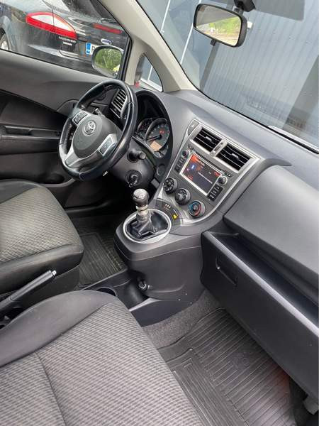 Toyota Verso-S Parkano - изображение 6