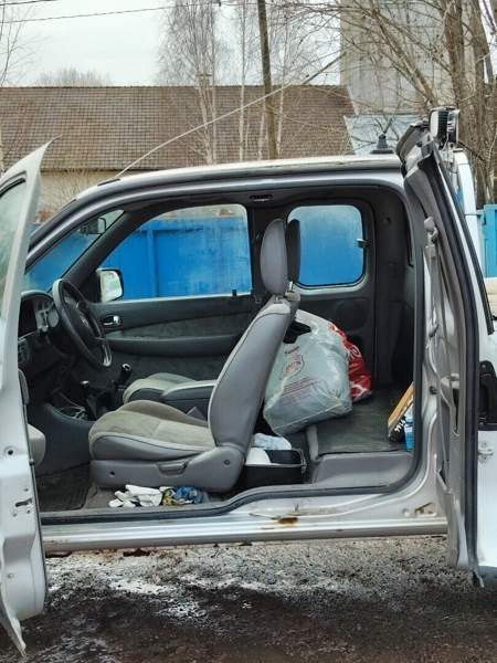 Mazda B2500 Pöytyä - valokuva 6