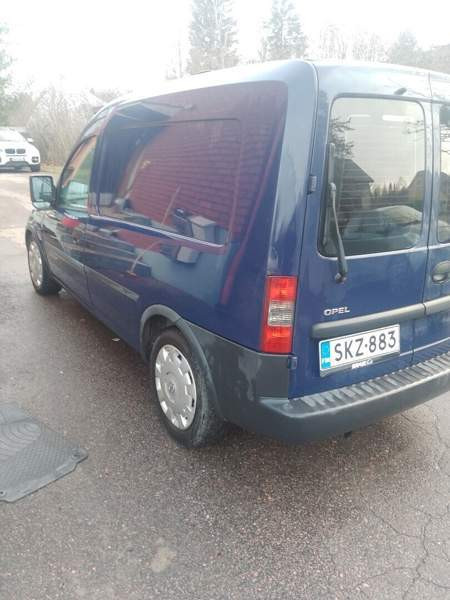 Opel Combo Glebychevo - valokuva 4