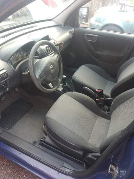 Opel Combo Glebychevo - valokuva 3