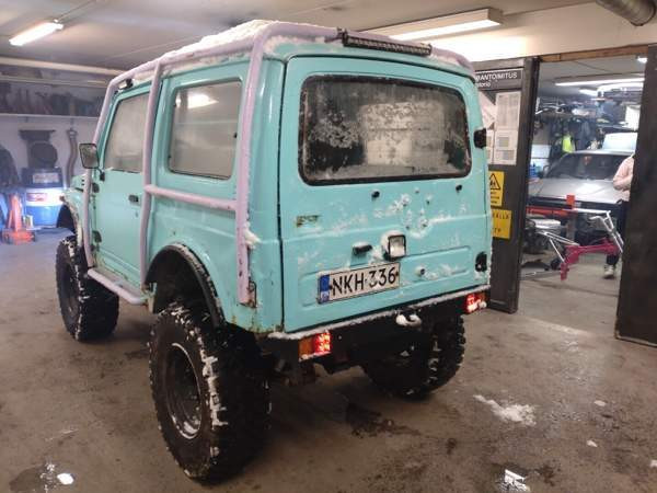 Suzuki SJ410 Vantaa - valokuva 3