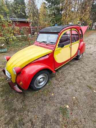 Citroen 2CV Lons-le-Saunier