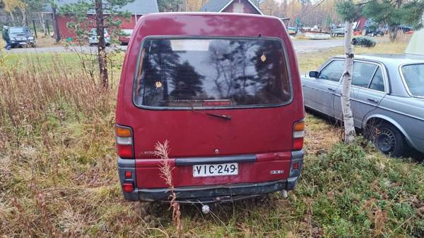 Mitsubishi L300 Лон-ле-Сонье - изображение 3