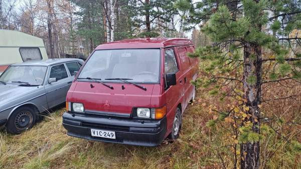 Mitsubishi L300 Лон-ле-Сонье - изображение 1