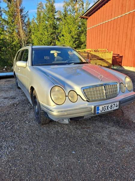 Mercedes-Benz 270 Kokemäki - valokuva 3