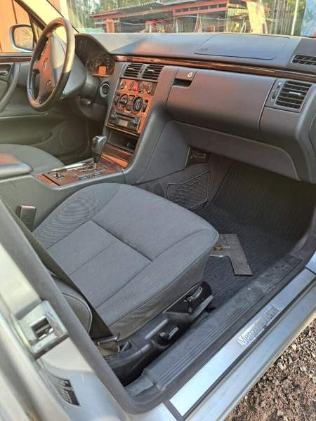 Mercedes-Benz 270 Kokemäki - valokuva 8