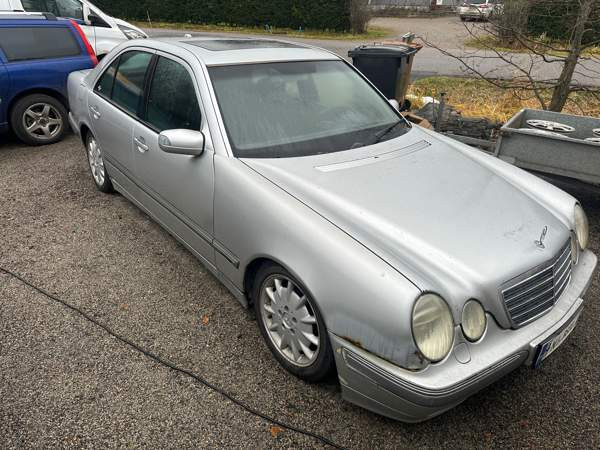 Mercedes-Benz 270 Порвоо - изображение 3