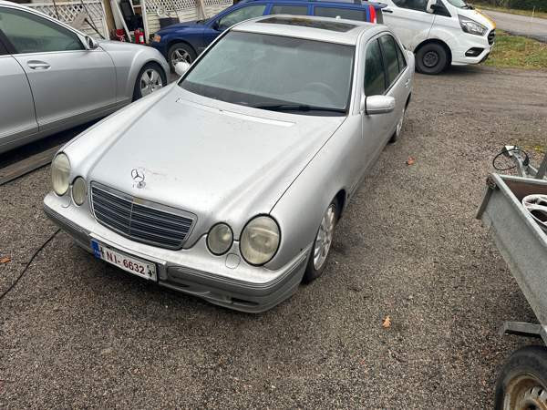 Mercedes-Benz 270 Порвоо - изображение 2