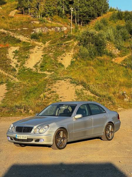 Mercedes-Benz 270 Nurmijärvi - valokuva 1