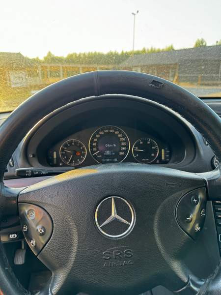 Mercedes-Benz 270 Nurmijärvi - valokuva 7