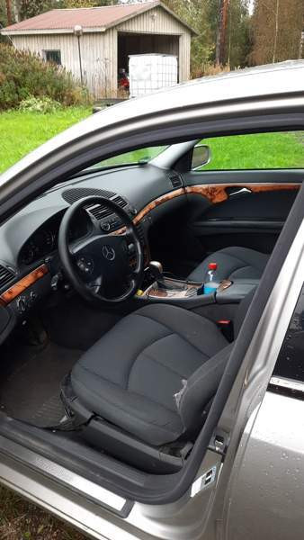 Mercedes-Benz 270 Jyväskylä - valokuva 3