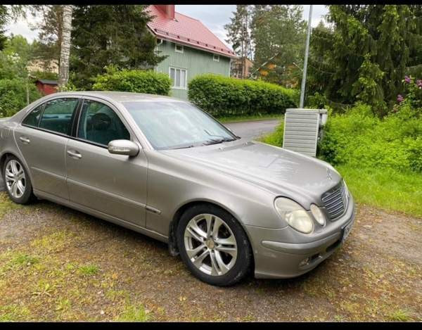 Mercedes-Benz 270 Lohja - valokuva 1