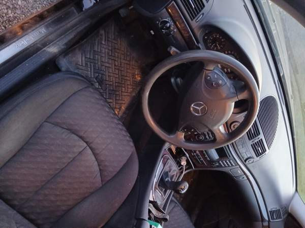 Mercedes-Benz 270 Lapinlahti - valokuva 7