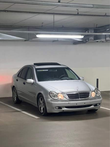 Mercedes-Benz 270 Turtkul - valokuva 1