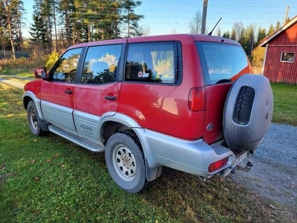 Nissan Terrano II Viitasaari – foto 4
