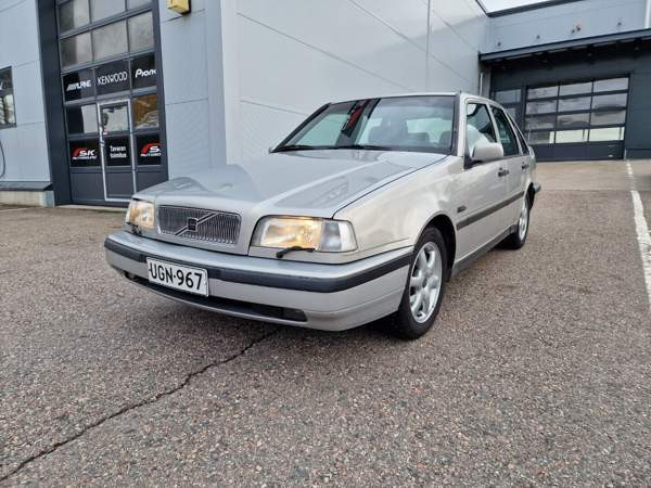 Volvo 440 Эспоо - изображение 1