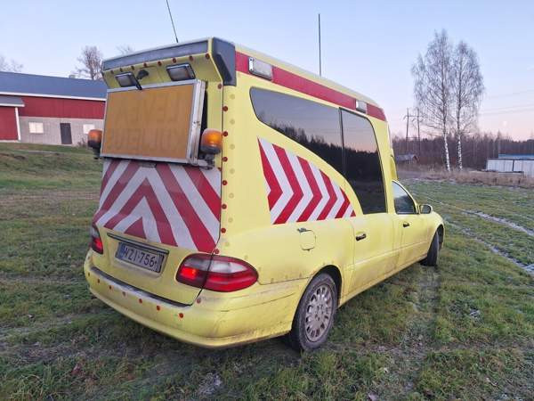 Mercedes-Benz 200 Parikkala - изображение 2