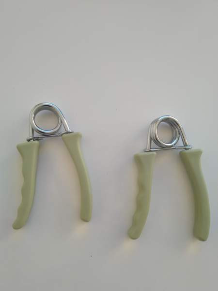 Käden puristusvoimalaite, 2 kpl Espoo - photo 1