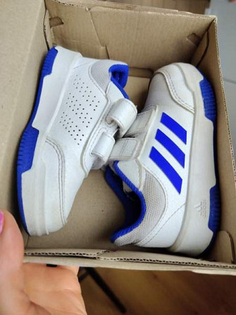 Adidas kengät Вантаа - изображение 1