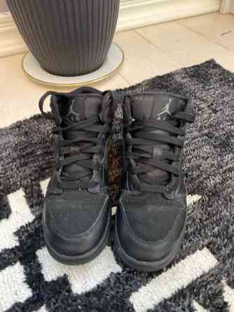 Air jordan 1 mid Ярвенпяя