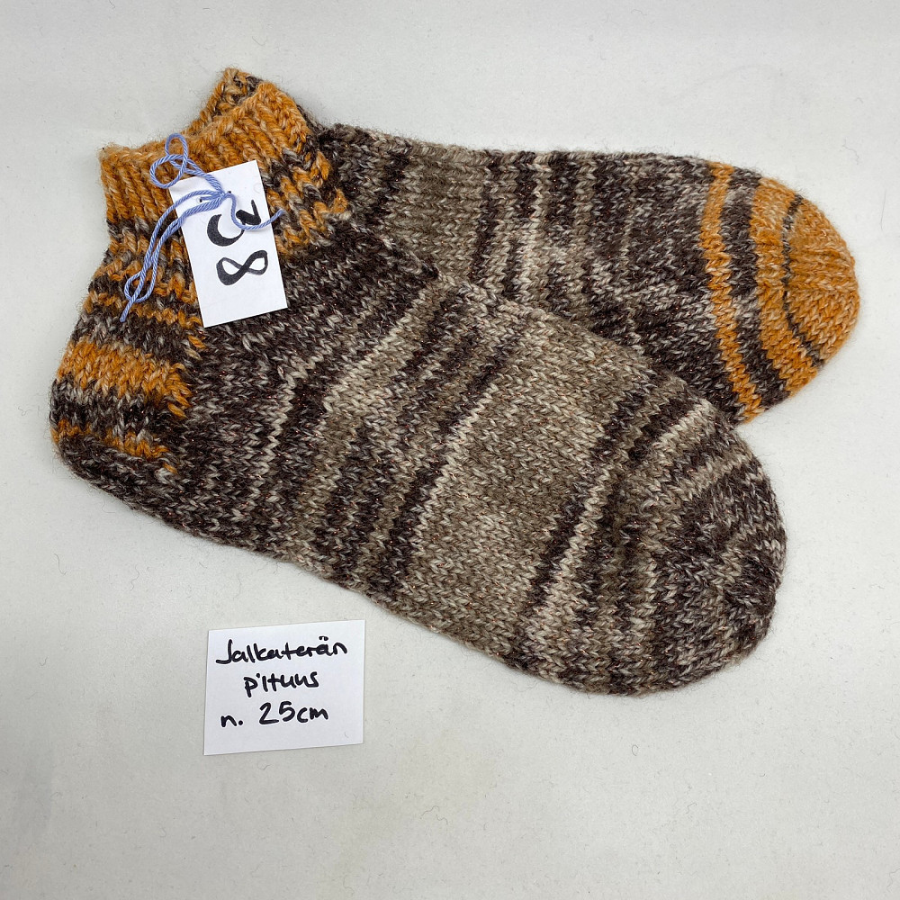 Itse tehdyt nilkkavillasukat koko 38 Rusko - valokuva 1