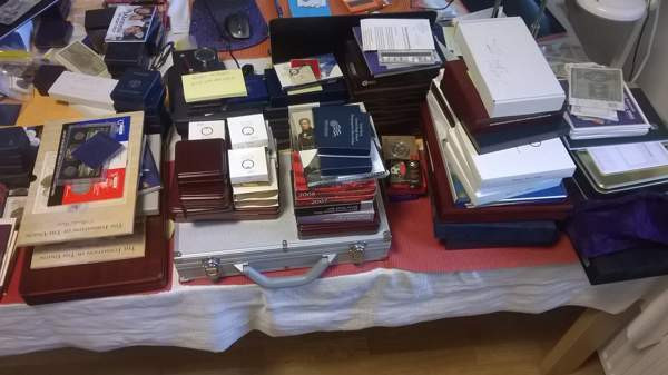 Ostan kulta ja hopea rahoja, seteleitä, kultakoruja, rahakokoelmia Helsinki - valokuva 3